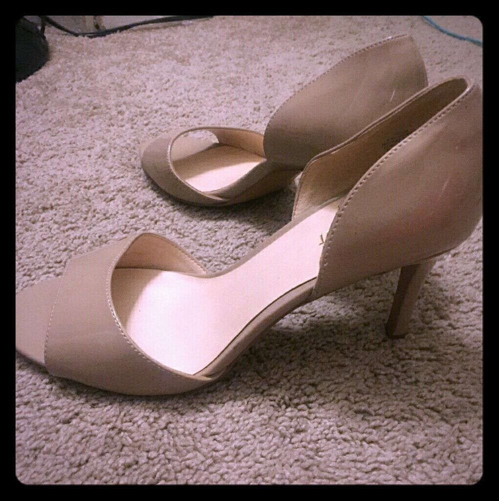 Nine West 3" inch heels size 9